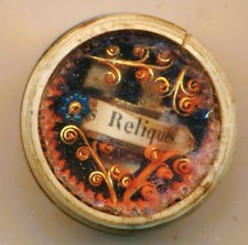 Klosterarbeit Reliquie Kapsel